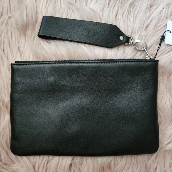 Skagen Denmark zip pouch wristlet black leather - Picture 3 of 11